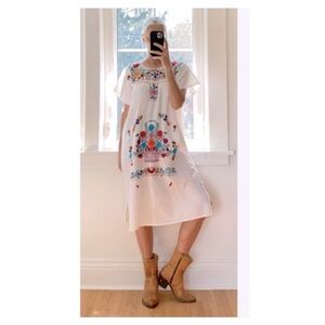 Vintage Mexican Floral Embroidered Flax Muslin Hemp Huipil Dress M